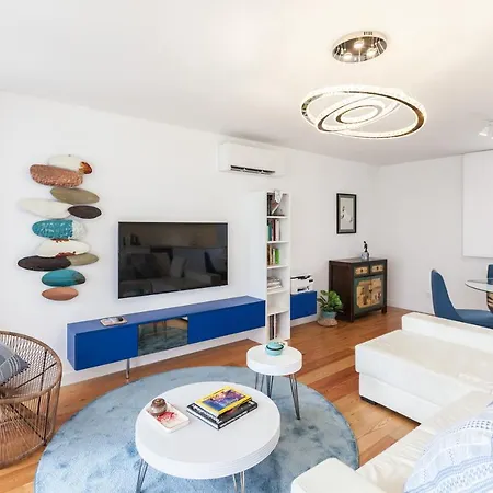 Flh Mouraria Blue Design With Parking & Pool Apartment Lisbon