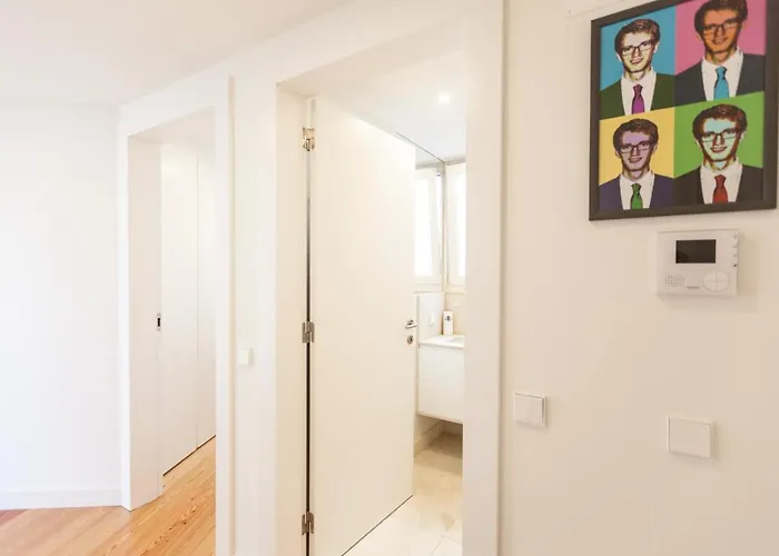 アパート Flh Mouraria Blue Design With Parking & Pool リスボン